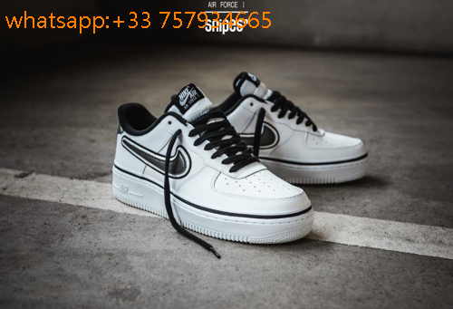 nike utility blanche